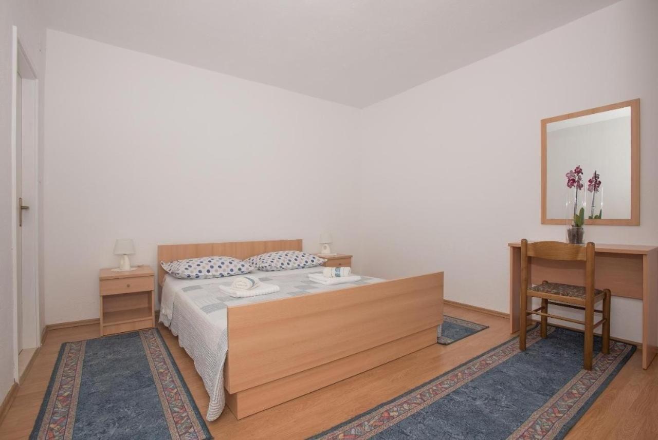Apartment With A Parking Space - 23020 *