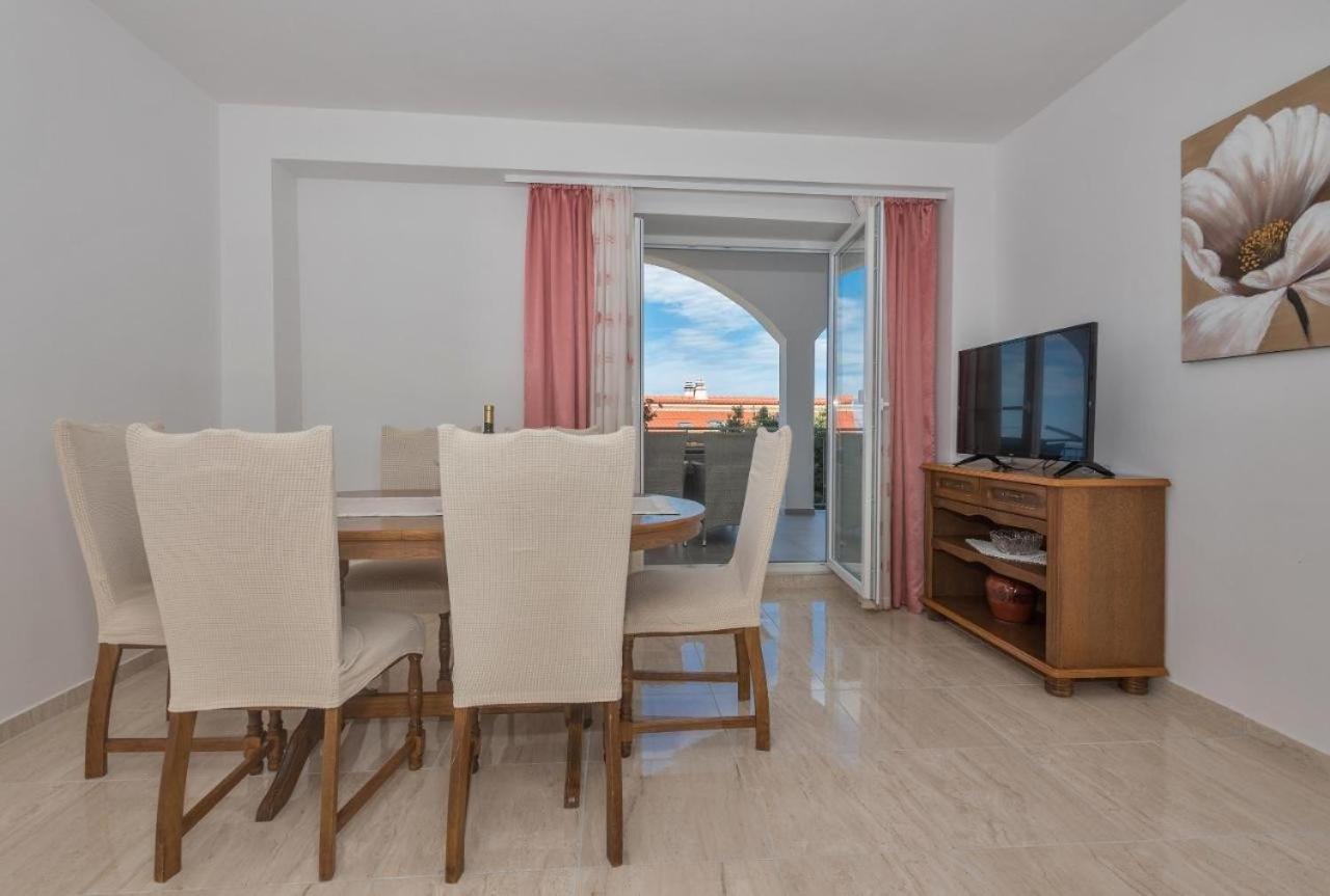 Apartment With A Parking Space - 23020 *