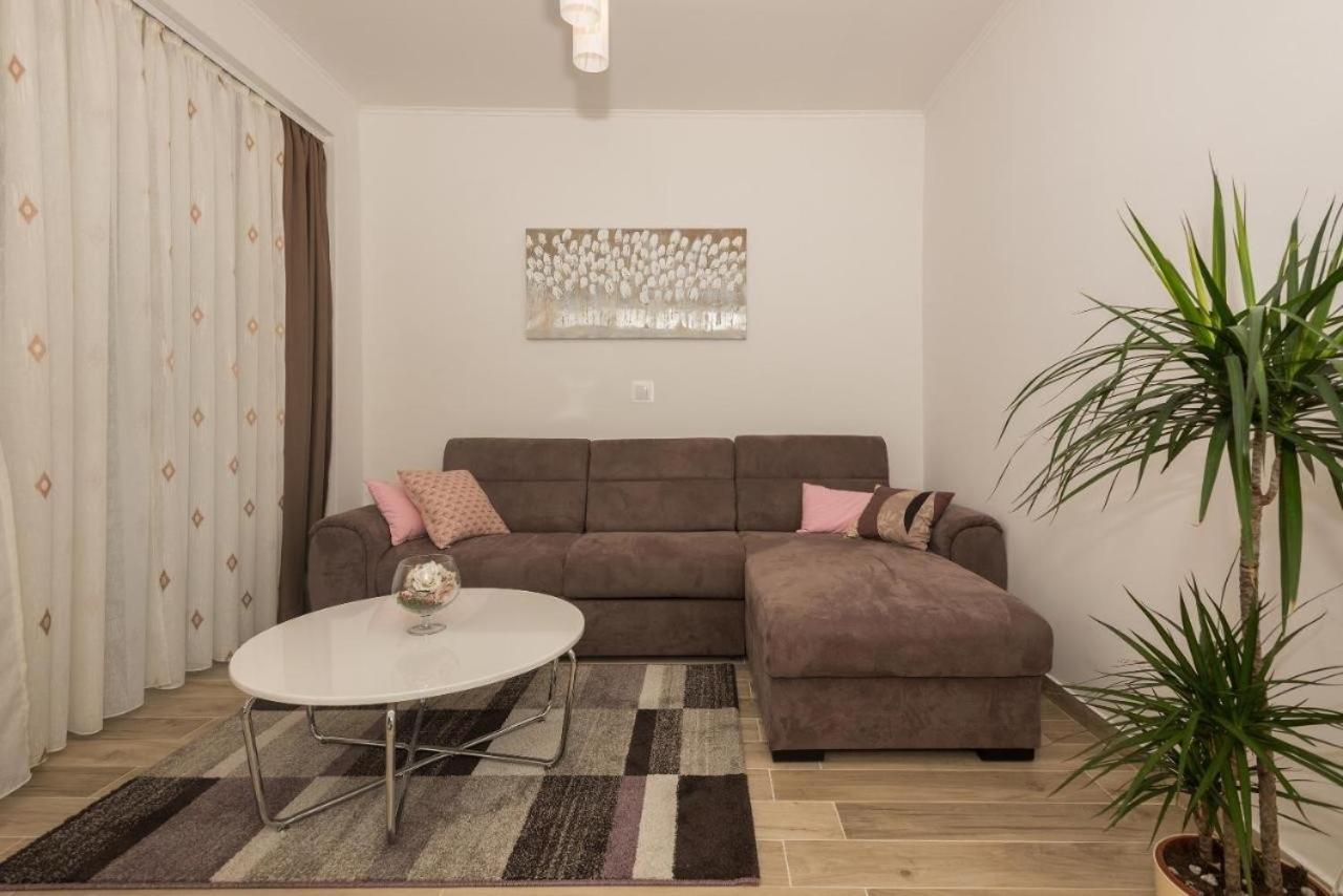 Apartment With A Parking Space - 23020