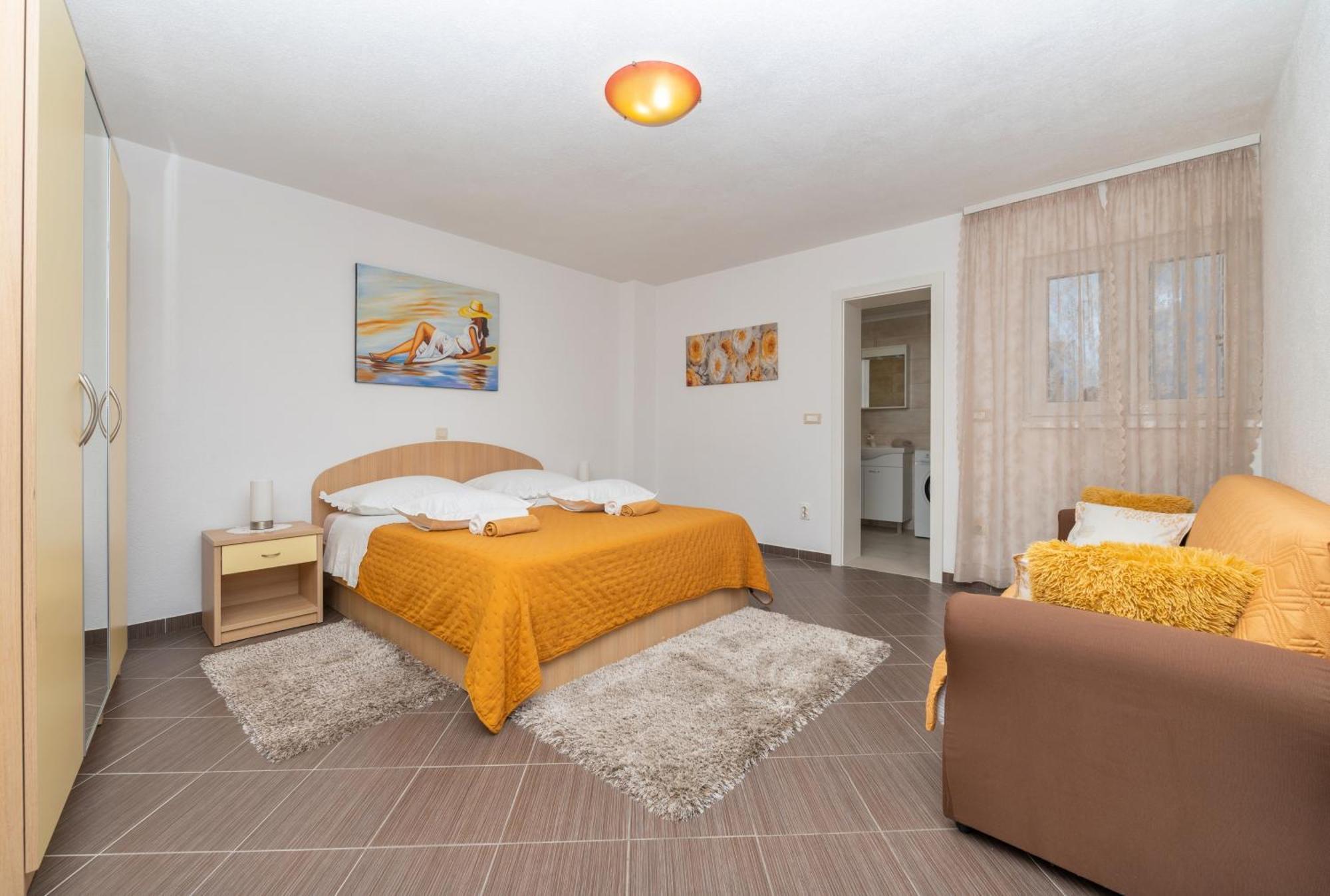 Apartment With A Parking Space - 23020
